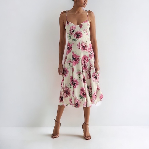 Express Dresses & Skirts - • Express • Floral Corset Back Cutout Midi Dress